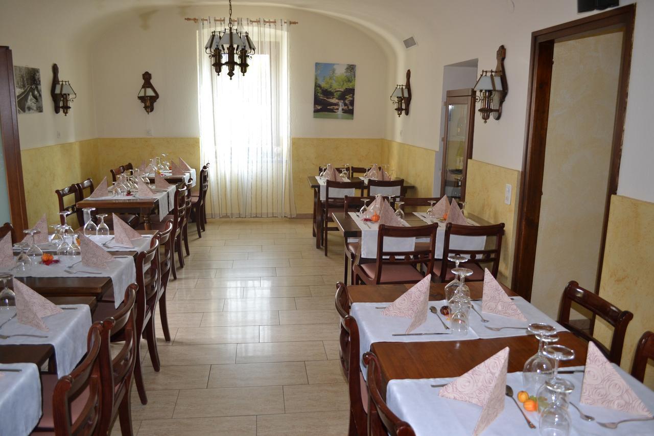 Ristorante Del Ponte Bed & Breakfast Cugnasco Dış mekan fotoğraf