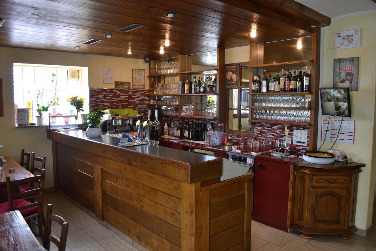 Ristorante Del Ponte Bed & Breakfast Cugnasco Dış mekan fotoğraf